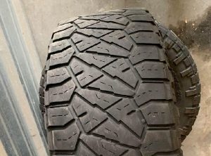 35 Inch Tires on 20 Inch Rims - Our Top Pick